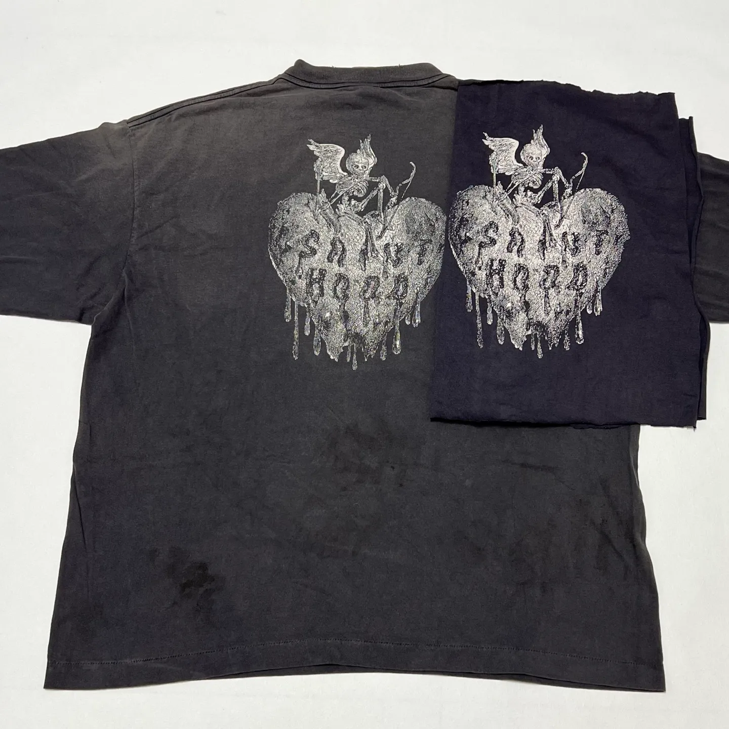 Printing proofing SAINT Mxxxxxx × NEIGHBORHOOD STHD . SS TEE FEARLESS/BLK NBHD Takizawa Shinsuke joint model Whiskey label/love skull angel distressed short sleeves Wash black S-XL Tube weaving fabric without side seams Ready-to-wear Assute dyeing Custom-woven NBHD joint main mark washed mark The real correct version Top-level printing process restoration Distressed treatment